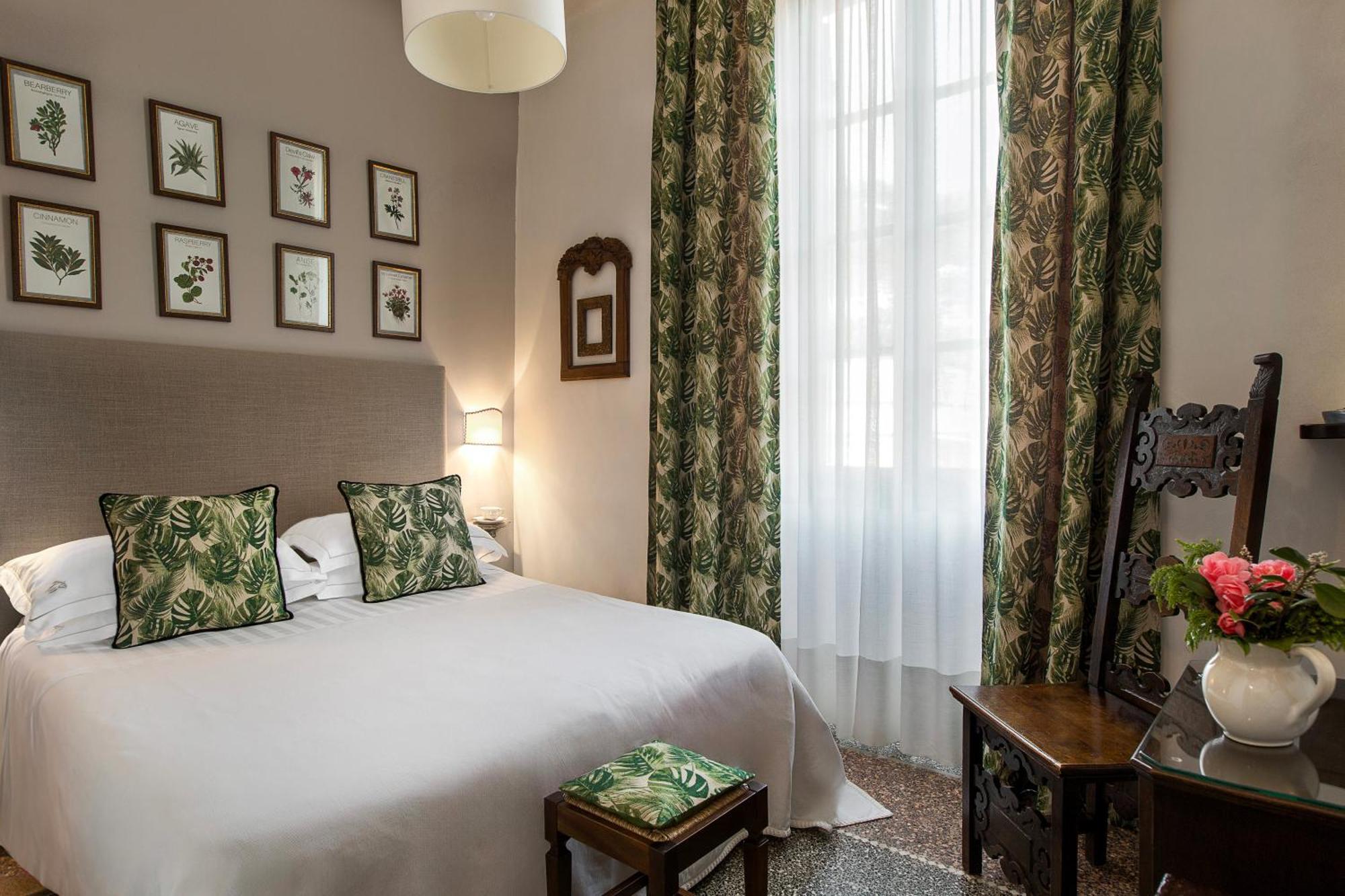 Abbadia San Giorgio Hotel โมเนเลีย ภายนอก รูปภาพ