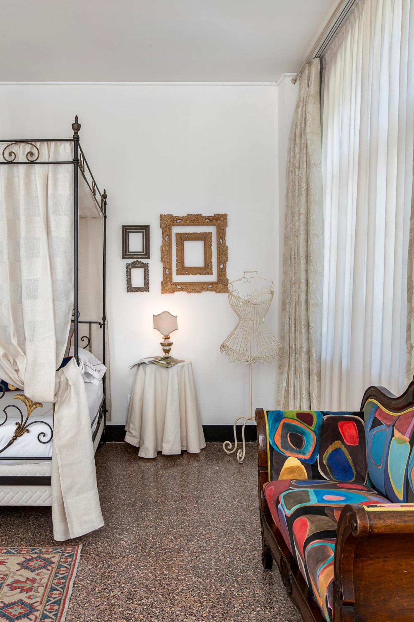 Abbadia San Giorgio Hotel โมเนเลีย ภายนอก รูปภาพ